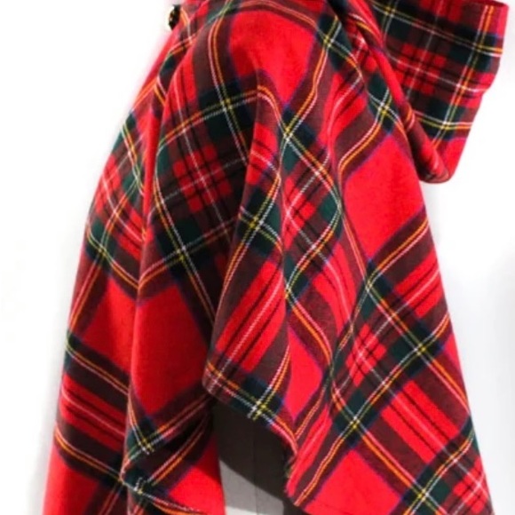 Child’s Wool Tartan Cape L - Picture 2 of 12